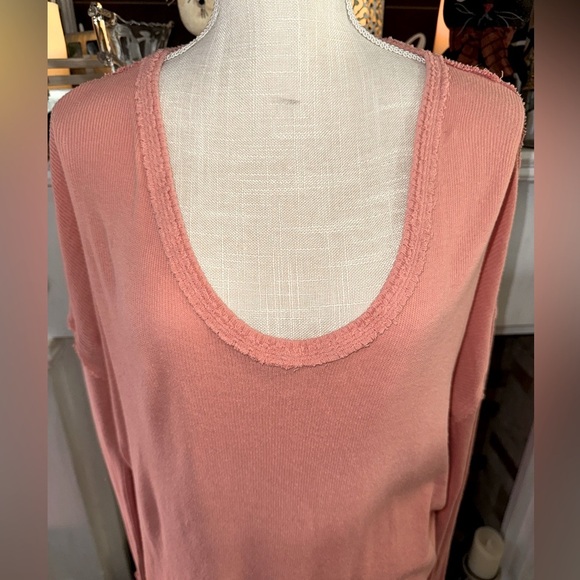 🧡We the Free Colby long sleeve coral oversized top🧡 - Picture 2 of 8